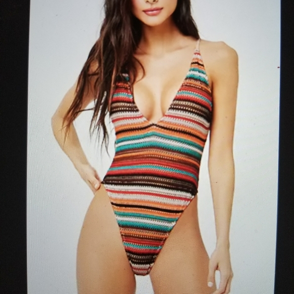 NWT Beautiful Variegated Color One Piece Swimsuit - Picture 2 of 8